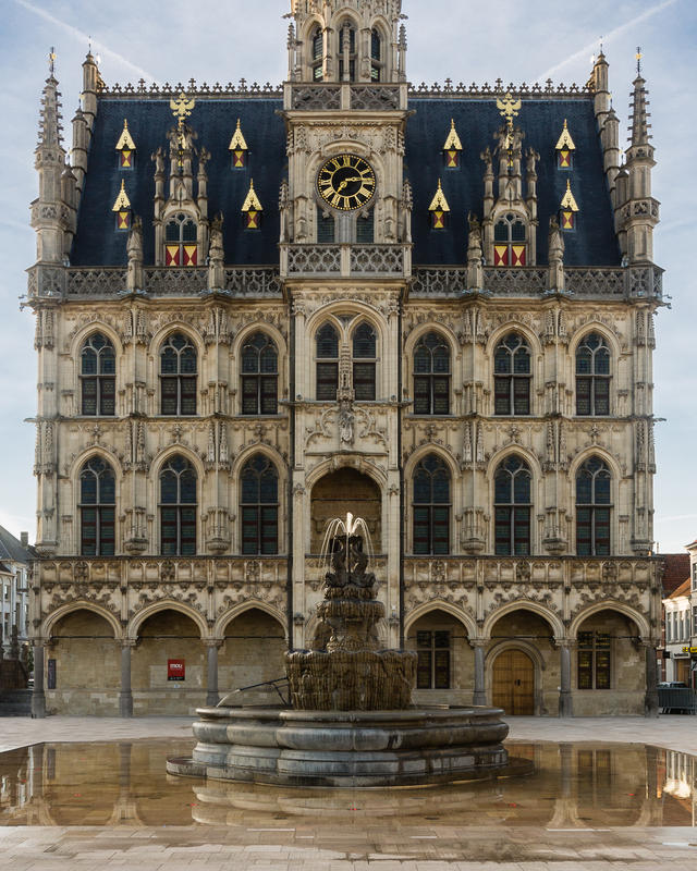 Markt Oudenaarde fontein Aquafontal