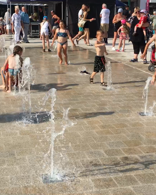 Markt De Panne Aquafontal